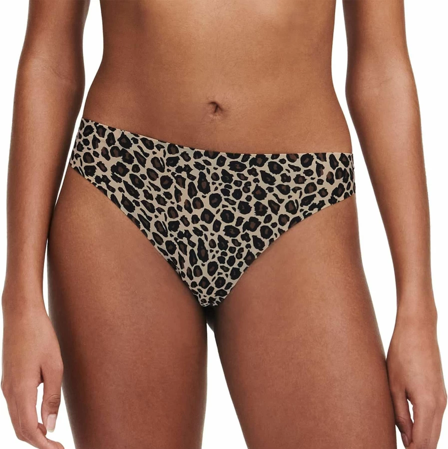 Chantelle Women's Seamless Soft Stretch Thong Underwear - One Size Fits All Comfort